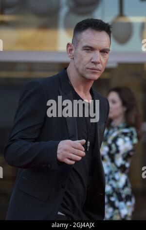 Jonathan Rhys Meyers participe à la première de Freaks Out dans le cadre du 78e Festival International du film de Venise, à Venise, Italie, le 08 septembre 2021. Photo de Paolo Cotello/imageSPACE/MediaPunch Banque D'Images