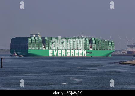 Le navire à conteneurs Ace atteindra le port de Rotterdam pour la première fois le 4 septembre 2021. Banque D'Images