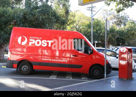 Une fourgonnette Australia Post garée à Henley Road, Homebush West. Banque D'Images