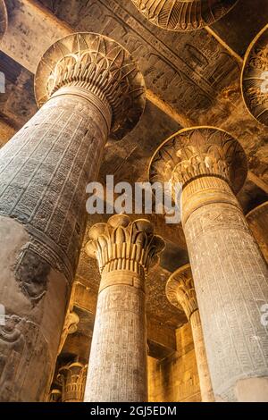 Égypte. Temple de Khnum à Esna. (Usage éditorial uniquement) Banque D'Images