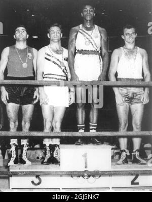 (Muhammad Ali) Cassius Clay remporte une médaille d'or olympique Rome 1960 Banque D'Images