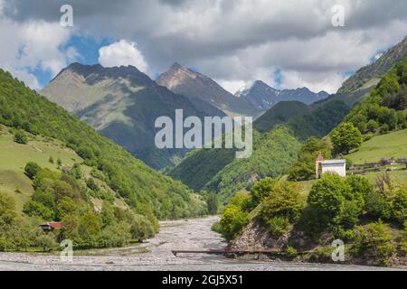 Géorgie, route militaire géorgienne, Kvesheti. L'église de Sepe. Banque D'Images