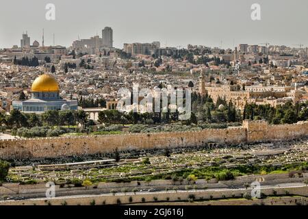 Israël, Jérusalem. Mont Sion, mur de la vieille ville de Jérusalem avec le Golden Gate. Banque D'Images