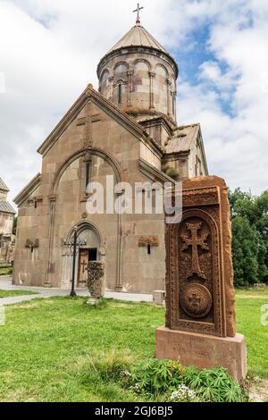 Arménie, Tsakhkadzor. Monastère de Kecharis. Un complexe monastique médiéval du XIe siècle. Vue extérieure de l'église Katoghike. Banque D'Images