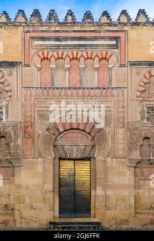 Puerta de San Esteban, l'une des plus anciennes portes de la mosquée–Cathédrale de Cordoue, Andalousie, Espagne Banque D'Images