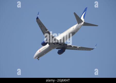 ISTANBUL, TURQUIE - 24 MAI 2021 : Boeing 737-8F2 (CN 29781) d'AnadoluJet Airlines débarquant à l'aéroport Sabiha Gokcen d'Istanbul. Banque D'Images