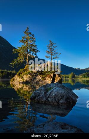 Europe, Allemagne, Bavière, Ramsau BEI Berchtesgaden, lac Hintersee au matin lumière Banque D'Images