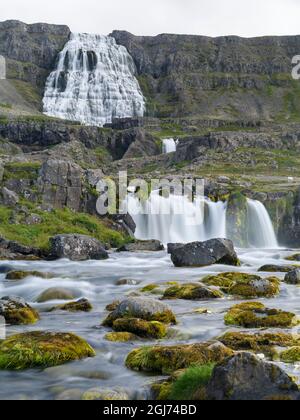 Dynjandi une icône des Westfjords. Les Westfjords éloignés dans le nord-ouest de l'Islande. Banque D'Images