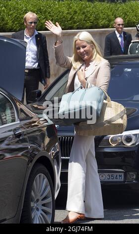 MONTE CARLO 20110701 Crown Princess mette-Marit de Norvège arrivée à l'Hôtel de Paris à Monte Carlo avant le mariage du Prince Albert II de Monaco et de Charlene Wittstock. Foto: Maja Suslin / SCANPIX / Kod 10300 Banque D'Images