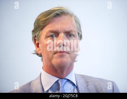 Photo du fichier Victor Muller, directeur général de l'automobile suédoise, lors d'une conférence de presse le jeudi 08 septembre 2011. Saab, connue pour ses voitures excentriques et arrondies, s'est rapprochée de l'effondrement financier jeudi après qu'un tribunal suédois ait rejeté sa demande de protection contre la faillite. Photo Bjorn Larsson Rosvall / SCANPIX Banque D'Images