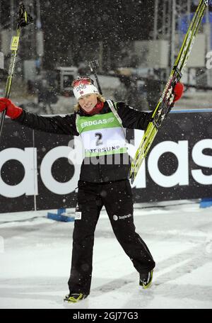 OSTERSUND 2011-12-02 Tora Berger, de Norvège, a terminé 2e au concours féminin Sprint de 7.5 km de la coupe du monde de biathlon à Oestersund, Suède, le 3 décembre 2011. Photo: Anders Wiklund / SCANPIX ** SUÈDE SORTIE ** Banque D'Images