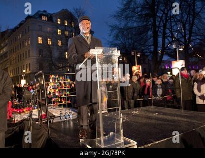 STOCKHOLM 2012-01-27 l'ancien secrétaire général de l'ONU, Kofi Annan, prend la parole lors de la manifestation de la Journée internationale de commémoration de l'Holocauste sur la place Raul Wallenberg à Stockholm, en Suède, le 27 janvier 2012. Photo: Leif R Jansson/ SCANPIX ** SUÈDE OUT ** Banque D'Images