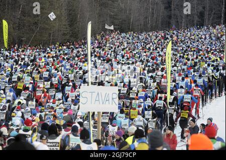 La foule commence tôt le matin 4 de mars de la course de ski de 90 km de long Vasaloppet. La competion est tenue pour le 88:e temps, et s'étend entre Salen et Mora en Suède Foto by Ulf Palm / SCANPIX ** SUÈDE OUT ** Banque D'Images