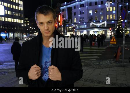 STOCKHOLM 20091229 - Joel Kinnaman, acteur suédois qui joue le personnage Stephen Holder dans la prochaine série télévisée AMC « The Killing ». Joel Kinnaman a joué le rôle principal dans le thriller suédois de crime 'snabba Cash' (Easy Money). Photo: Jan Düsing / XP / SCANPIX / code 8501 Banque D'Images