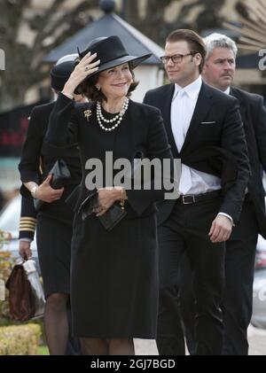 BASTAD 2012-05-14 la reine Silvia de Suède et le prince Daniel arrivent aux funérailles du comte Carl Johan Bernadotte dans l'église Maria de Bastad, Suède, le 14 mai 2012. Foto Jonas Ekström / SCANPIX Kod 10030 Banque D'Images