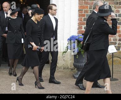 BASTAD 2012-05-14 la reine Anne-Marie de Greec, la princesse bénédicte du Danemark, la princesse de la Couronne Victoria et le prince Daniel de Suède et la reine Margrethe et le prince Conosrt Henrik oif Danemark sont vus lors des funérailles du comte Carl Johan Bernadotte dans l'église Maria de Bastad, en Suède, le 14 mai 2012. Foto: Suvad Mrkonjic / XP / SCANPIX / Kod 7116 ** HORS SUÈDE T ** Banque D'Images