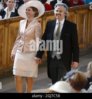 STOCKHOLM 2012-05-22 la princesse Martha Louise de Norvège et son mari, Ari Behn, arrivent pour le baptême de la princesse Estelle, première fille de la princesse Victoria et du prince Daniel de Suède, qui s'est tenue à la chapelle royale de Stockholm le 22 mai 2012. Photo: Claudio Bresciani / SCANPIX / Kod: 10090 Banque D'Images