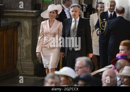 STOCKHOLM 2012-05-22 la princesse Martha Louise de Norvège et son mari, Ari Behn, arrivent pour le baptême de la princesse Estelle, première fille de la princesse Victoria et du prince Daniel de Suède, qui s'est tenue à la chapelle royale de Stockholm le 22 mai 2012. Photo: Claudio Bresciani / SCANPIX / Kod: 10090 *** POOLIMAGES*** Banque D'Images