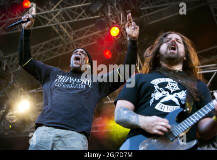 NORJE 20120607 Derrick Green et Andreas Kisser du groupe de métal brésilien Sepultura perfomrs duirng The Sweden Rock Festival 2012 iin Solvesborg Soputh Suède, 7 juin 2012. Foto: Claudio Bresciani / SCANPIX / Kod 10090 Banque D'Images