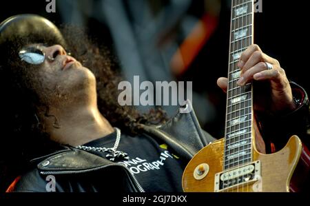 HULTSFRED 2012-06-14 barre d'inclinaison américaine ft. Myles Kennedy et les conspirateurs se produit au festival de musique 'Hultsfredsfestivalen' à Hultsfred, en Suède, le 14 juin 2012. Photo Adam Ihse / SCANPIX / code 9200 Banque D'Images