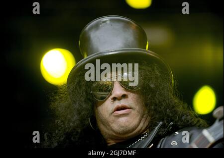 HULTSFRED 2012-06-14 barre d'inclinaison américaine ft. Myles Kennedy et les conspirateurs se produit au festival de musique 'Hultsfredsfestivalen' à Hultsfred, en Suède, le 14 juin 2012. Photo Adam Ihse / SCANPIX / code 9200 Banque D'Images