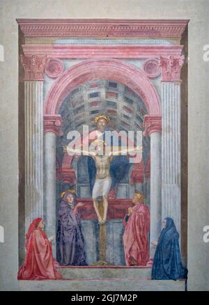 Italie, Florence. La fresque de la Sainte Trinité par le peintre de la Renaissance italienne Masaccio dans l'église de Santa Maria Novella. Banque D'Images