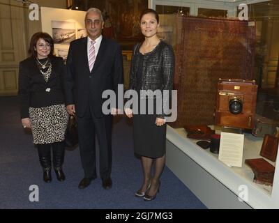 STOCKHOLM 2012-12-07 la Princesse Victoria et l'Ambassadeur d'Égypte à Stockholm Mohamed Oussama Taha Elmagdoub à l'ouverture de l'exposition « Exploring Egypt: Queen Victoria's Photographic Life » au Palais Royal de Stockholm Foto Jonas Ekström / SCANPIX Kod 10030 Banque D'Images