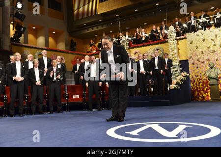 STOCKHOLM 20121210 Mo Yan de Chine reçoit le Prix Nobel de littérature 2012 lors de la cérémonie du Prix Nobel dans la salle de concert de Stockholm Suède, le 10 décembre 2012. Foto: Jonas Ekström / SCANPIX Kod 10030 Banque D'Images