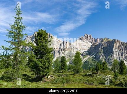 Dolomites au col de Falzarego, Lagazuoi, Fanes et Monte Cavallo dans le parc naturel Fanes Sennes Prags, les Dolomites font partie du monde de l'UNESCO Banque D'Images