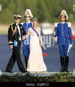 STOCKHOLM 20130608 le prince Edward et la comtesse Sophie de Wessex arrivent au palais Drottningholm après le mariage de la princesse Madeleine et de Christopher O'Neill dans la chapelle royale de Stockholm, en Suède, le 8 juin 2013. Foto: Christine Olsson / SCANPIX / Kod 10430 Banque D'Images