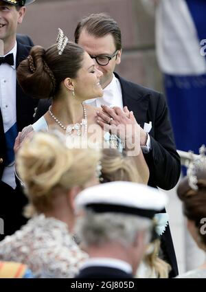 STOCKHOLM 2013-06-08 la princesse Victoria et le prince Daniel arrivent au palais Drottningholms après leur mariage à la chapelle royale de Stockholm, en Suède, le 8 juin 2013. Foto: Maja Suslin/ SCANPIX / Kod 10300 Banque D'Images