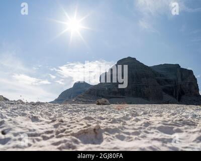 Vue vers Cima del Groste. Les Dolomites de Brenta, site classé au patrimoine mondial de l'UNESCO. Italie, Trentin, Val Rendena Banque D'Images