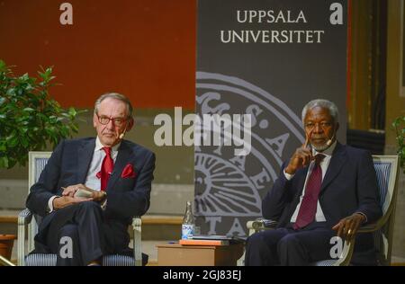 UPPSALA 20130902 Jan Eliasson, Secrétaire général adjoint des Nations Unies, et Kofi Annan, ancien Secrétaire général des Nations Unies au séminaire "l'avenir des Nations Unies: Réflexions de Kofi Annans livre interventions - Une vie dans la guerre et la paix" qui s'est tenu à l'auditorium de l'Université d'Uppsala, Suède le 2 septembre 2013. Foto: Henrik Montgomery / SCANPIX / Kod: 10060 Banque D'Images