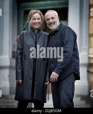 STOCKHOLM 20130919 l'actrice suédoise Sofia Helin et l'acteur danois Kim Bodnia font la promotion de la nouvelle saison du thriller suédois-danois « The Bridge » à Stockholm, en Suède, le 23 septembre 2013. Foto: Robban Andersson / XP / TT / Kod: 8502 ** OUT SWEDEN OUT** Banque D'Images