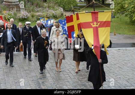 UPPSALA 2013-09-24 la reine Silvia et la princesse Crown Victoria arrivent pour l'ouverture du Synode général à la cathédrale d'Uppsala. Foto: Bertil Enevag Ericson / TT / Kod 10000 Banque D'Images