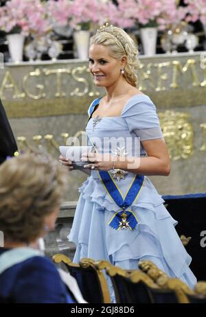 STOCKHOLM 2010-06-19 princesse de la Couronne Mette Marit de Norvège au mariage de la princesse de la Couronne Victoria et de M. Daniel Westling à la cathédrale de Stockholm, en Suède, le 19 juin 2010. Foto: Pontus Lundahl / SCANPIX SUÈDE / Kod 10050 Banque D'Images