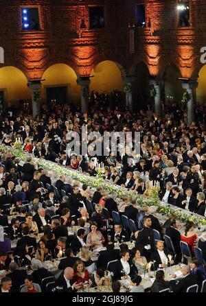 STOCKHOLM 2013-12-10 un aperçu des invités assis au traditionnel banquet de gala Nobel à l'hôtel de ville de Stockholm, le 10 décembre 2013, à la suite des cérémonies du prix Nobel de médecine, de physique, de chimie, de littérature et de sciences économiques. Photo: Henrik Montgomery / TT / code 10060 Banque D'Images