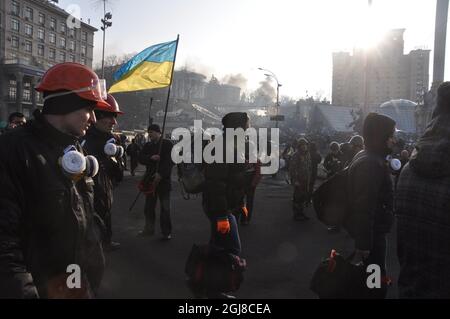 KIEV 2014-02-20 des manifestants antigouvernementaux sur la place de l'indépendance à Kiev, Ukraine le 21 février 2014. Foto Gustav Sjoholm / TT / Kod 10510 Banque D'Images