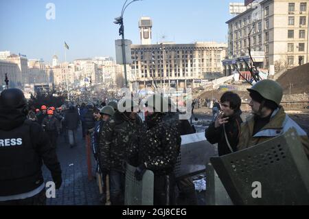 KIEV 2014-02-20 des manifestants antigouvernementaux sur la place de l'indépendance à Kiev, Ukraine le 21 février 2014. Foto Gustav Sjoholm / TT / Kod 10510 Banque D'Images