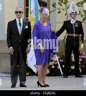 STOCKHOLM 20140608 le roi Carl Gustaf soeur Princesse Christina avec le mari Tord Magnuson pendant le baptême de la princesse Leonore suédoise à la chapelle du palais Drottningholm, dimanche 8 juin 2014. Foto: SÃƒÂ ören Andersson / TT / Kod 1037 Banque D'Images