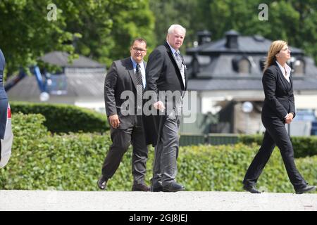 STOCKHOLM 20140608 le prince Andreas von Sachsen-Coburg Gotha, le parrain de la princesse Madeleine, arrive à la cérémonie de baptême de la princesse Leonore dans la chapelle du palais royal de Drottningholm près de Stockholm, en Suède, le 8 juin 2014. Photo Henrik Montgomery / TT / Kod 10000 Banque D'Images