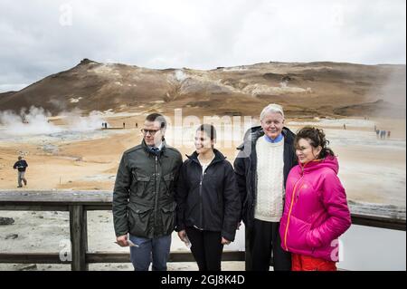 REYKJAVIK 20140619 la princesse Victoria, le prince Daniel et le président islandais Olafur Ragnar Grimsson et son épouse Dorrit Moussaieff visitent les sources de soufre géothermique de HÃºsavÃ­k. Le couple Crown Princess effectue une visite officielle de deux jours en Islande. Foto: Pontus Lundahl / TT / Kod 10050 Banque D'Images