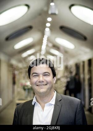 STOCKHOLM 20140630 l'économiste et auteur français Thomas Piketty lors d'un briefing de presse à l'aéroport d'Arlanda avant sa visite à la semaine politique à Almedalen, sur l'île de Gotland, en Suède. Foto: Pontus Lundahl / TT / Kod 10050 Banque D'Images