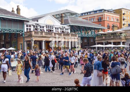 Marché animé de Covent Garden, Londres, Royaume-Uni. 10 août 2021. Banque D'Images