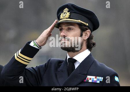STOCKHOLM 2014-11-12 le prince Carl Philip de Suède a assisté à un service commémoratif pour la Force suédoise de maintien de la paix des Nations Unies à Chypre (UNFICYP) au Monument de rétablissement des anciens combattants au parc Djurgarden à Stockholm (Suède), le 12 novembre 2014. Photo: Anders Wiklund / TT / ** SUÈDE SORTIE ** Banque D'Images