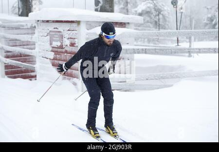 STOCKHOLM 20150111 le Prince Carl Philip est vu skier pendant une pause à la Conférence annuelle de la Défense à Salen, Suède, 12 janvier 2015 Foto: Sven Lindwall / EXP / TT / Kod 7117 ** OUT SWEDEN OUT ** Banque D'Images