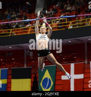 STOCKHOLM 2015-02-19 Mary Saxer, des États-Unis, participe à l'épreuve féminine de la voûte polaire lors de la XL Galan de Stockholms, une réunion de permis d'intérieur de l'IAAF, au Stockholm Globe Arena le 19 février 2015. Photo: Maja Suslin / TT / code 10300 Banque D'Images