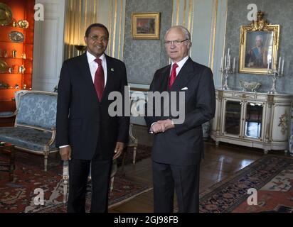 STOCKHOLM 2015-06-04 le président de Tanzanias, Jakaya Mrisho Kikwete, et le roi Carl Gustaf lors d'une audience au Palais Royal de Stockholm, en Suède. 4 juin 2015. Foto Bertil Ericson / TT / Kod 10000 Banque D'Images