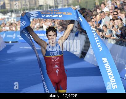 STOCKHOLM 2015-08-22 Javier Gomez Noya, de l'Espagne, remporte la distance olympique masculine du Triathlon mondial 2015 de l'UIT à Stockholm, en Suède, le 23 août 2018. Photo: Jonas Ekstromer / TT / Kod 10080 ** SUÈDE OUT ** Banque D'Images