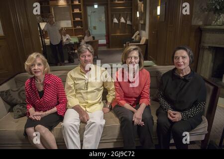 STOCKHOLM 2015-08-24 : les quatre enfants d'Ingrid bergman, Pia Lindstrom, Roberto et Ingrid Rossellini et Isabella Rossellini, sont vus lors d'une conférence de presse à Stockholm, en Suède, le 24 août 2015. Les frères et sœurs se rendent à Stockholm pour la première du film « Je suis Ingrid » à l'occasion du 100 anniversaire de la naissance de la dernière actrice suédoise Ingrid Bergman. Foto: Maja Suslin / TT / Kod 10300 Banque D'Images